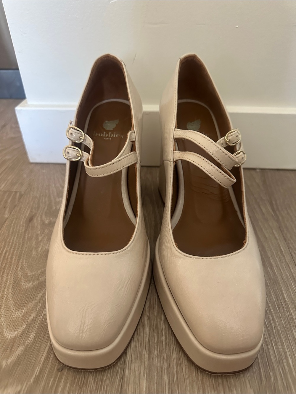 Bobbie’s Paris Women's Cream Double-Strap Mary Jane Pumps size 39